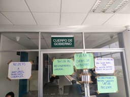 Trabajadores exigen destitución de directivos del Hospital de 30 Camas de Juchitán